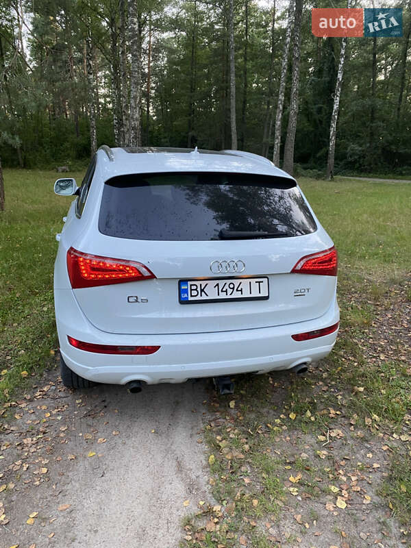 Внедорожник / Кроссовер Audi Q5 2011 в Ровно