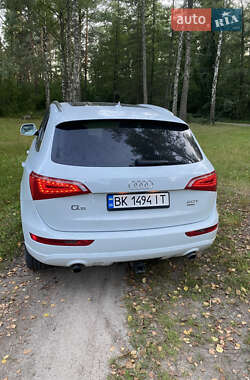 Внедорожник / Кроссовер Audi Q5 2011 в 