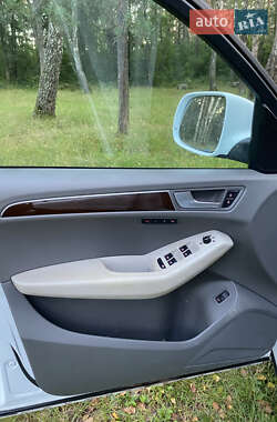 Внедорожник / Кроссовер Audi Q5 2011 в 