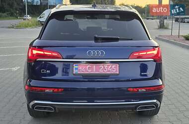 Внедорожник / Кроссовер Audi Q5 2022 в 