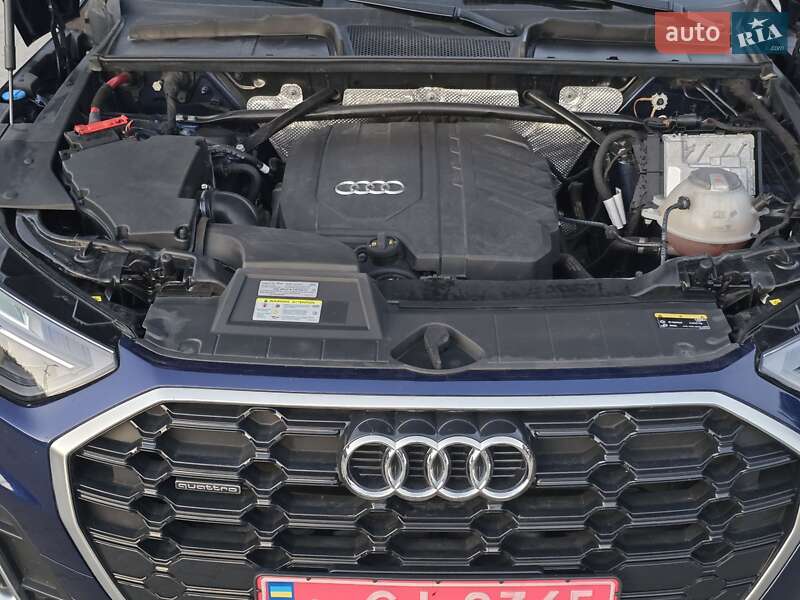 Внедорожник / Кроссовер Audi Q5 2022 в Львове