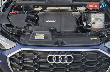 Внедорожник / Кроссовер Audi Q5 2022 в 