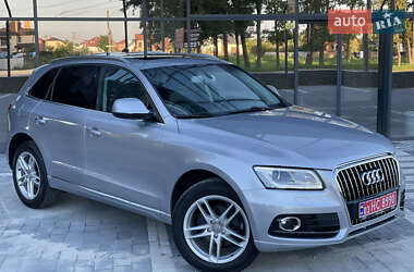 Внедорожник / Кроссовер Audi Q5 2015 в 