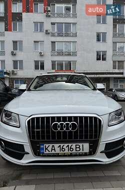 Внедорожник / Кроссовер Audi Q5 2016 в 