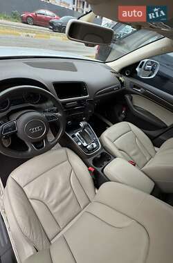 Внедорожник / Кроссовер Audi Q5 2016 в 