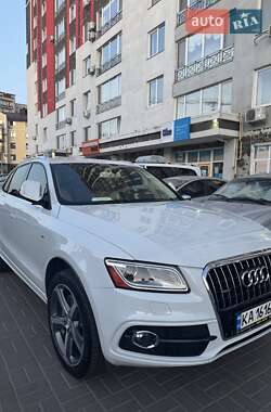 Внедорожник / Кроссовер Audi Q5 2016 в 