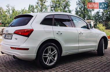 Внедорожник / Кроссовер Audi Q5 2012 в 