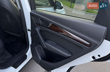 Внедорожник / Кроссовер Audi Q5 2018 в 