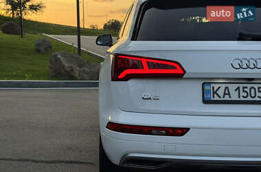 Внедорожник / Кроссовер Audi Q5 2018 в 