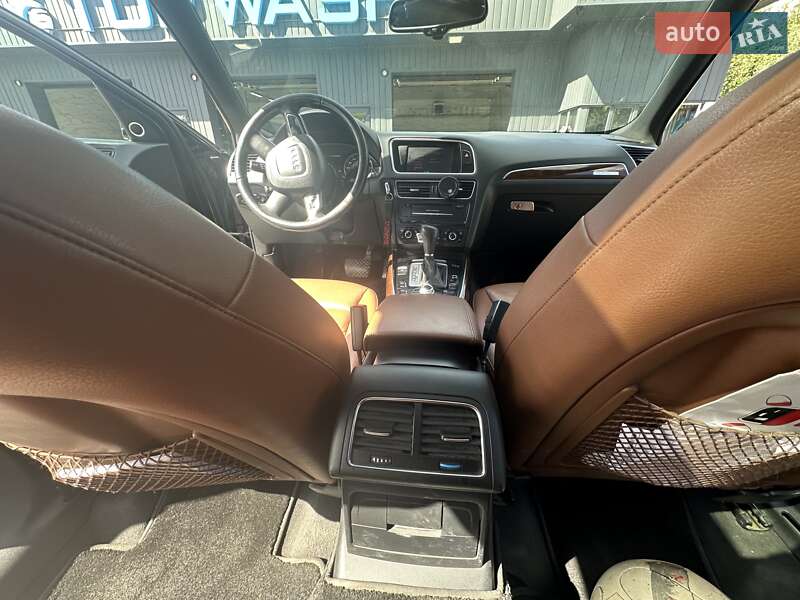 Внедорожник / Кроссовер Audi Q5 2011 в Харькове