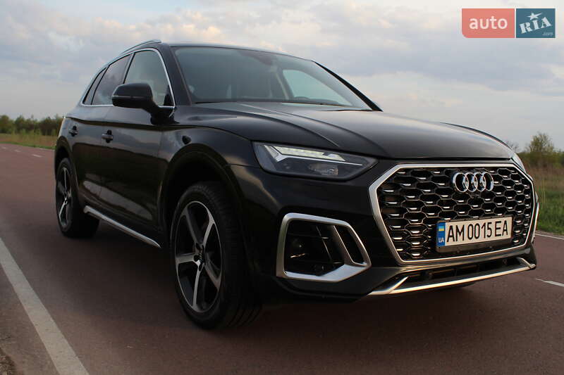 Внедорожник / Кроссовер Audi Q5 2021 в Киеве