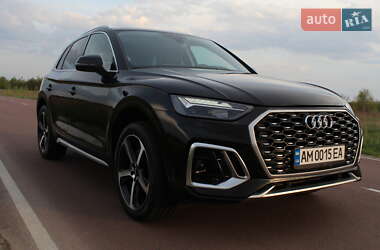 Внедорожник / Кроссовер Audi Q5 2021 в 