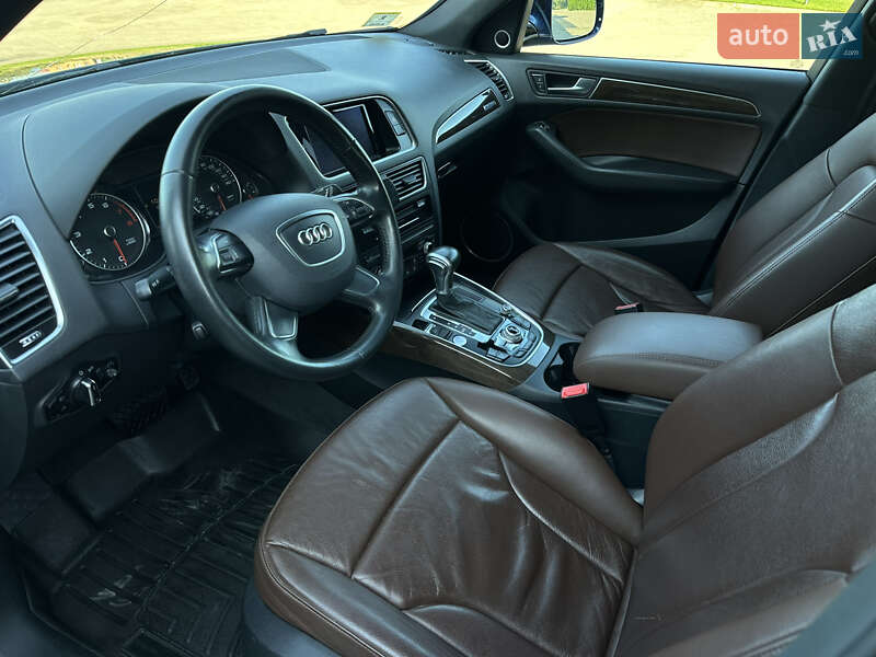 Внедорожник / Кроссовер Audi Q5 2015 в Львове