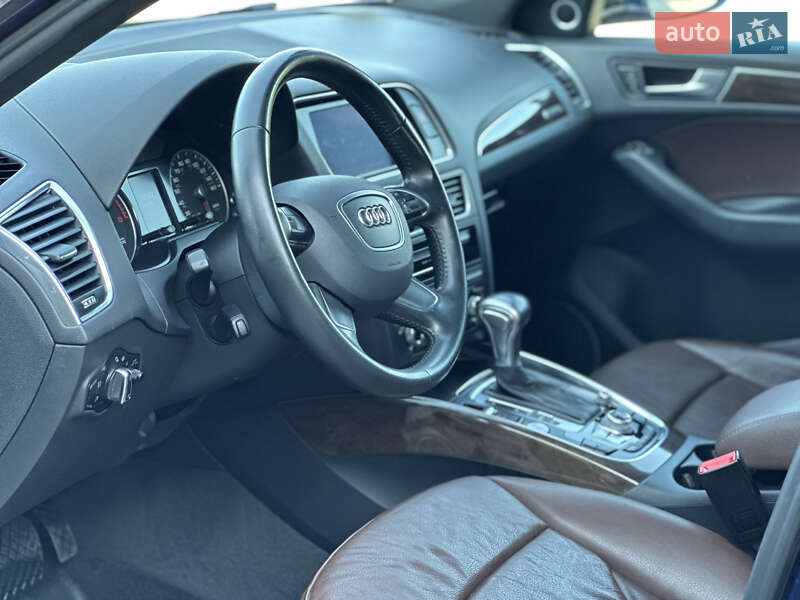 Внедорожник / Кроссовер Audi Q5 2015 в Львове