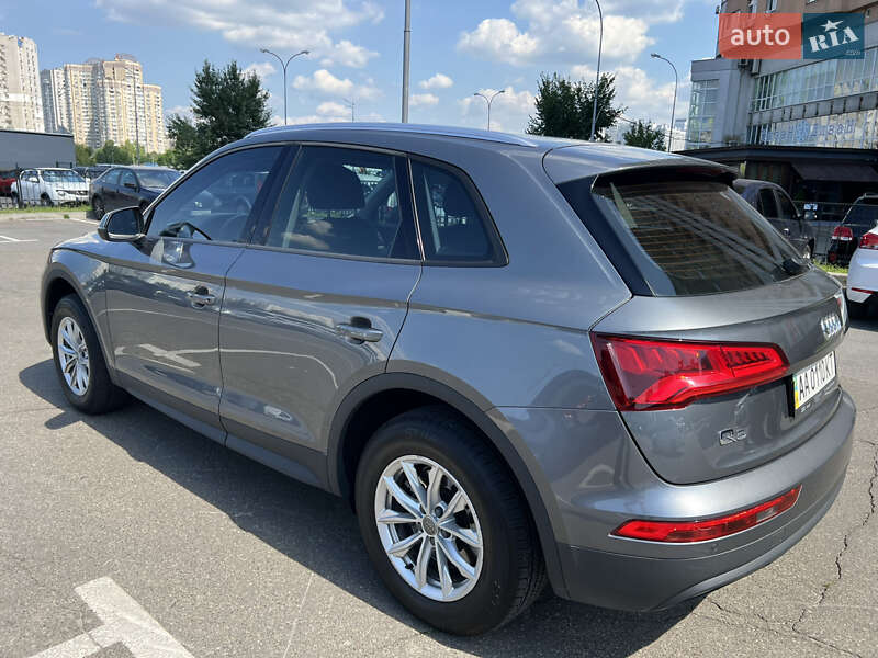 Внедорожник / Кроссовер Audi Q5 2017 в Киеве