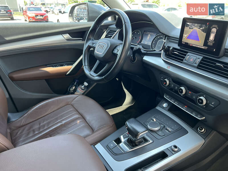 Внедорожник / Кроссовер Audi Q5 2017 в Киеве