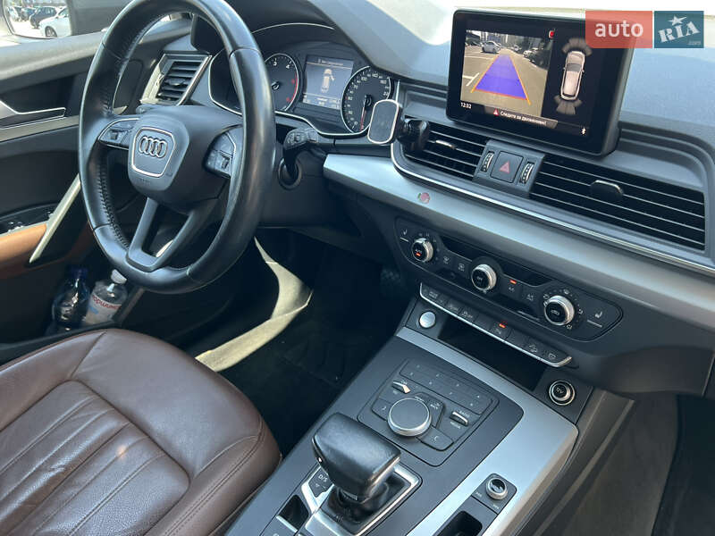 Внедорожник / Кроссовер Audi Q5 2017 в Киеве