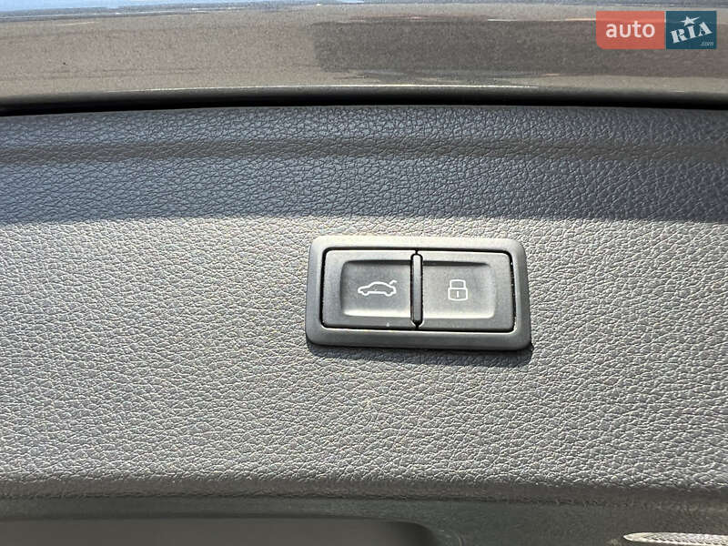 Внедорожник / Кроссовер Audi Q5 2017 в Киеве