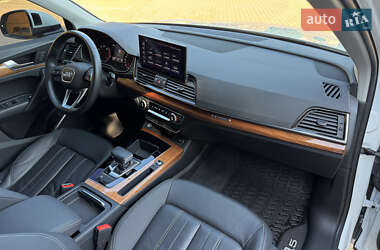 Внедорожник / Кроссовер Audi Q5 2020 в 