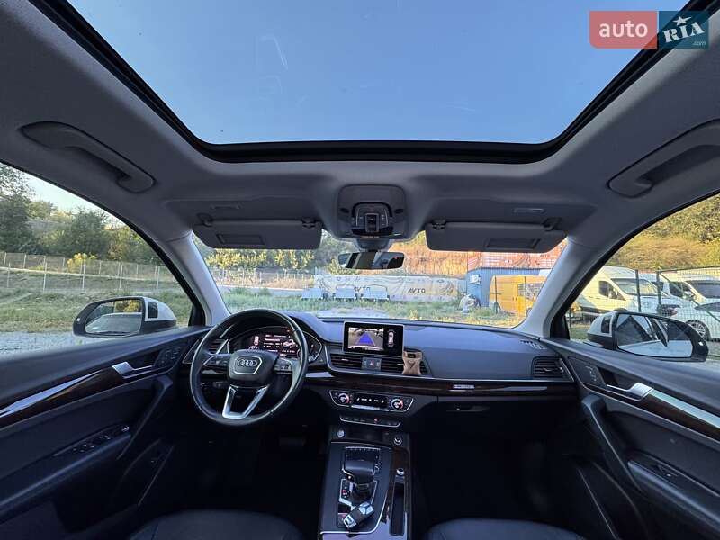 Внедорожник / Кроссовер Audi Q5 2020 в Киеве