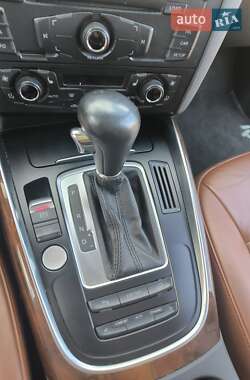 Внедорожник / Кроссовер Audi Q5 2009 в 