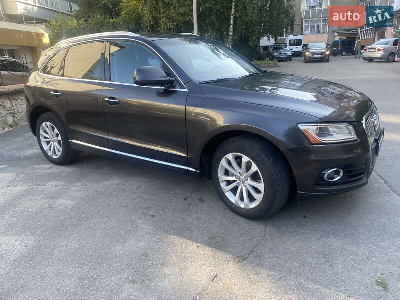 Внедорожник / Кроссовер Audi Q5 2015 в Хмельницком