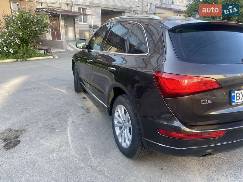 Внедорожник / Кроссовер Audi Q5 2015 в Хмельницком