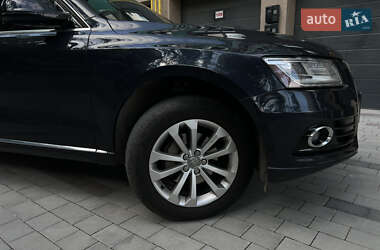 Внедорожник / Кроссовер Audi Q5 2015 в 