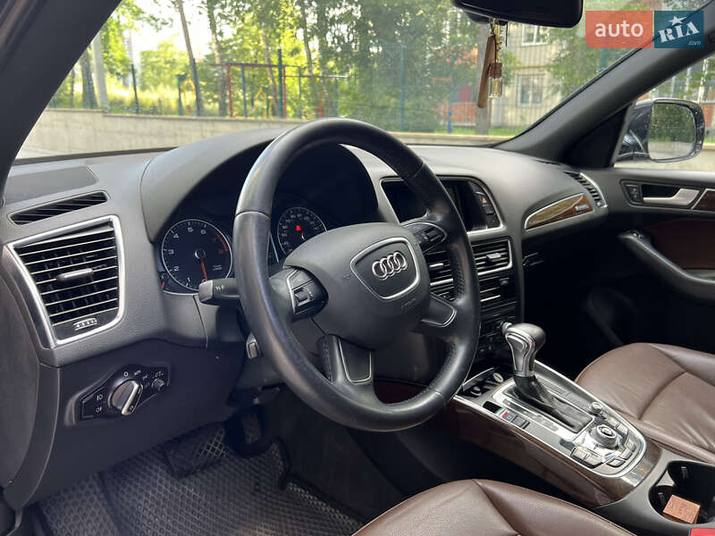 Позашляховик / Кросовер Audi Q5 2015 в Тернополі