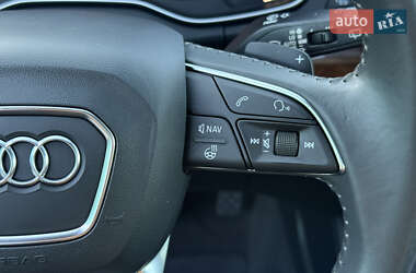 Внедорожник / Кроссовер Audi Q5 2017 в 