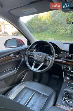 Внедорожник / Кроссовер Audi Q5 2017 в 
