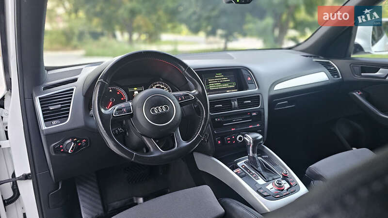 Внедорожник / Кроссовер Audi Q5 2016 в Каменец-Подольском
