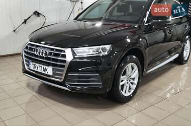 Внедорожник / Кроссовер Audi Q5 2020 в 