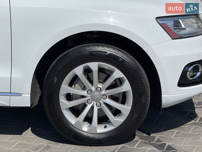 Внедорожник / Кроссовер Audi Q5 2014 в Луцке