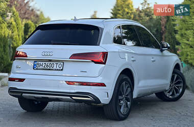 Внедорожник / Кроссовер Audi Q5 2021 в 