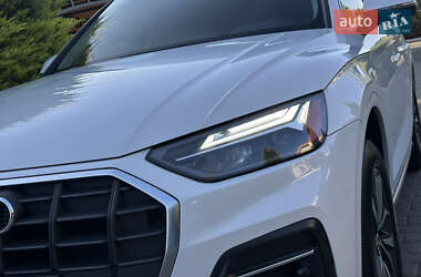 Внедорожник / Кроссовер Audi Q5 2021 в 