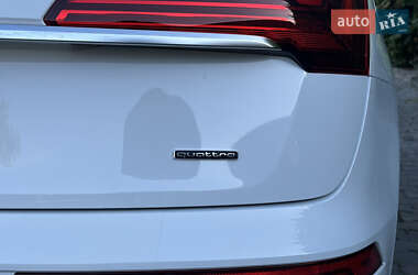 Внедорожник / Кроссовер Audi Q5 2021 в 