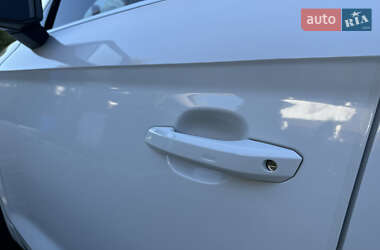Внедорожник / Кроссовер Audi Q5 2021 в 