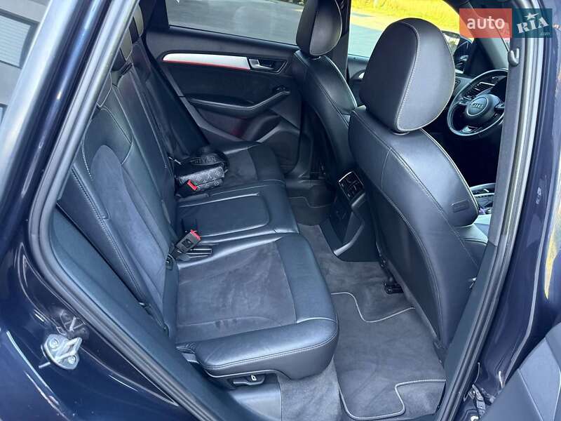 Внедорожник / Кроссовер Audi Q5 2015 в Виноградове