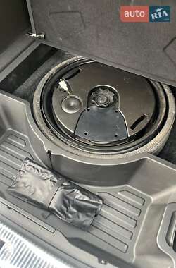 Внедорожник / Кроссовер Audi Q5 2012 в 