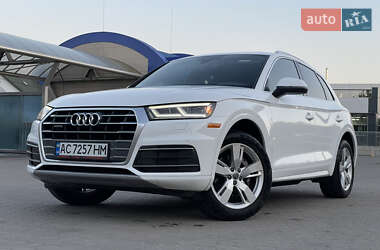 Внедорожник / Кроссовер Audi Q5 2018 в 