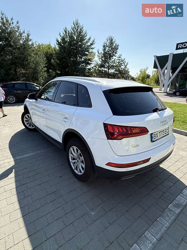 Внедорожник / Кроссовер Audi Q5 2017 в Хмельницком