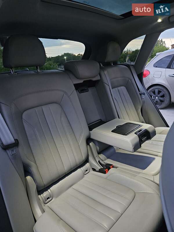 Позашляховик / Кросовер Audi Q5 2018 в Львові