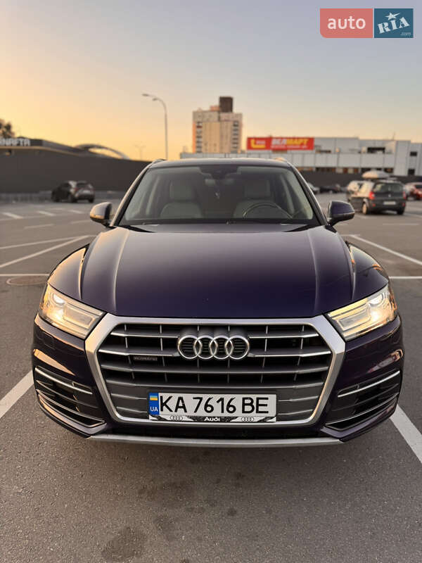 Внедорожник / Кроссовер Audi Q5 2019 в Киеве
