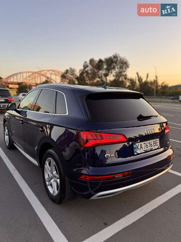 Внедорожник / Кроссовер Audi Q5 2019 в Киеве