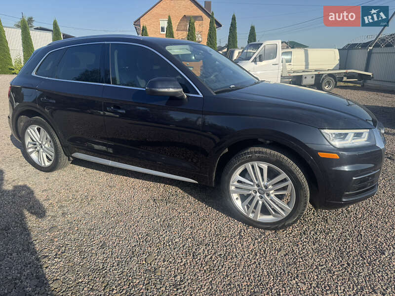 Внедорожник / Кроссовер Audi Q5 2018 в Луцке
