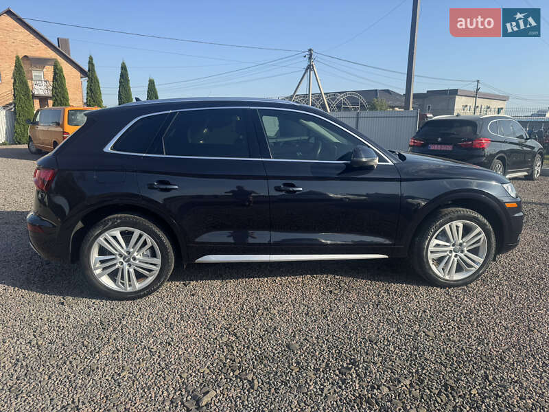 Внедорожник / Кроссовер Audi Q5 2018 в Луцке
