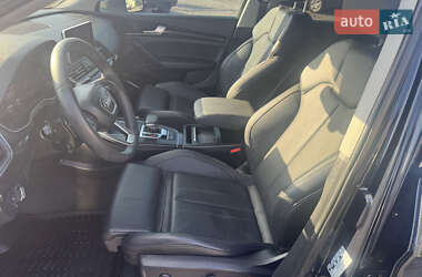 Внедорожник / Кроссовер Audi Q5 2018 в 