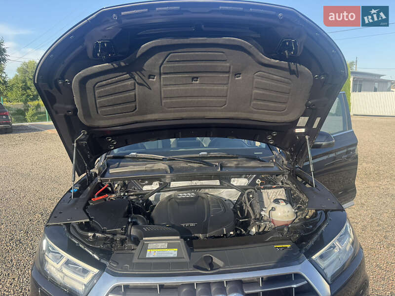 Внедорожник / Кроссовер Audi Q5 2018 в Луцке