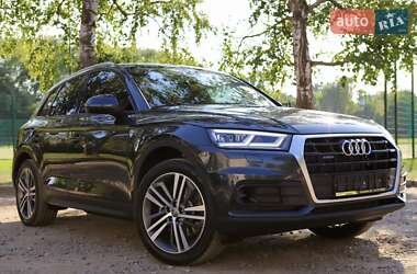 Внедорожник / Кроссовер Audi Q5 2018 в 